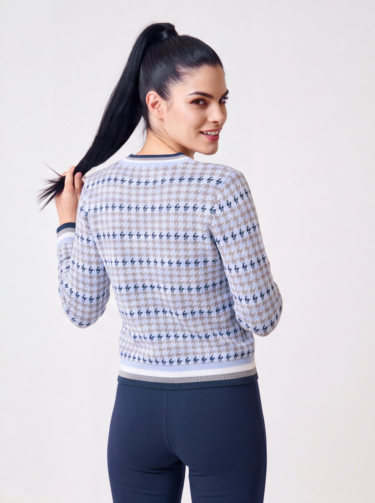 Houndstooth Sweater White/Grey Soft Chalet — shop back