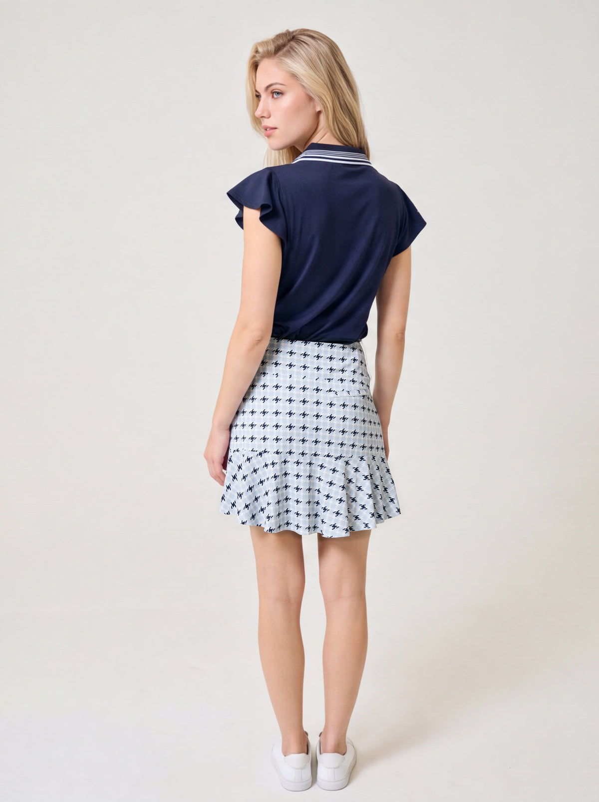 Harper Luxe Navy/Arctic Soft Chalet — shop back