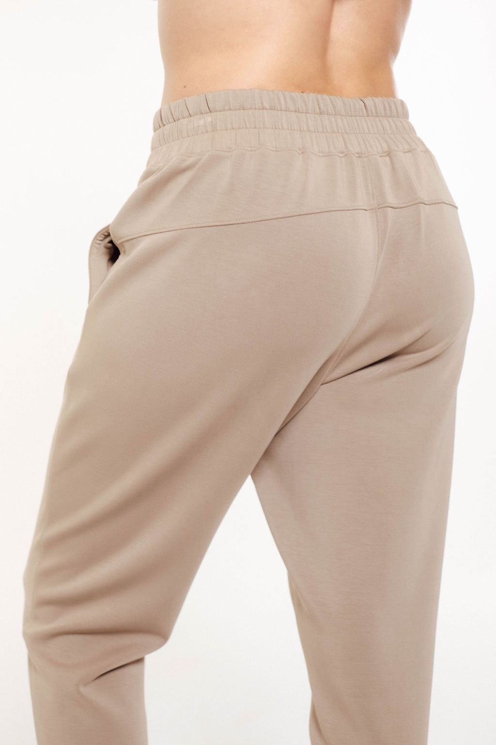 Clubhouse Jogger - Taupe