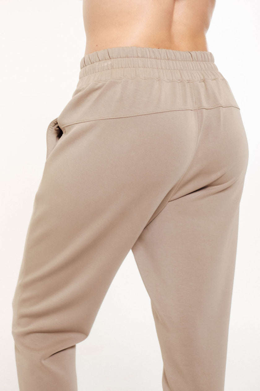 Clubhouse Jogger - Taupe
